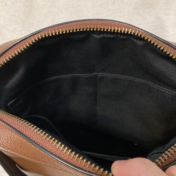 Coach Brown Leather Messenger Bag Timeless Design - Picture 6 of 8